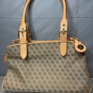 Dooney & Bourke bag
